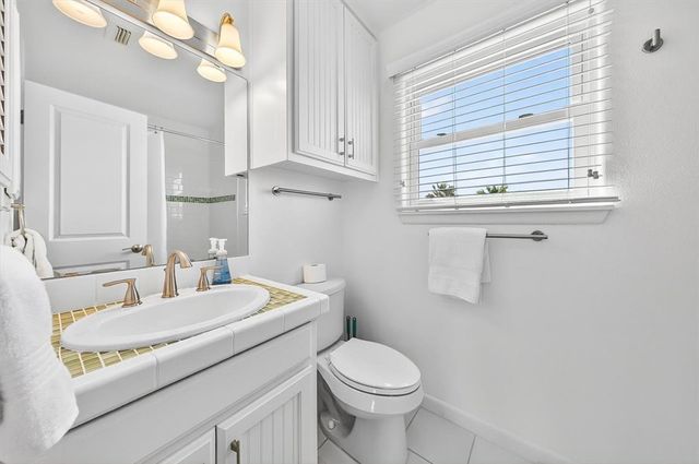 1000 Private Road E, Port Aransas, TX 78373