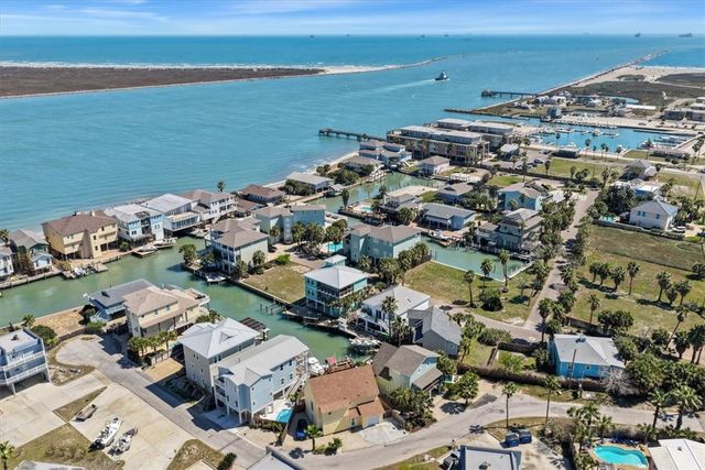 1000 Private Road E, Port Aransas, TX 78373