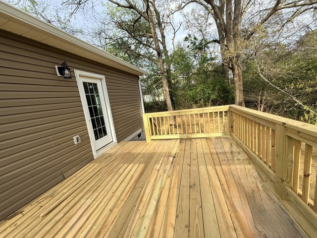 215 Ake St, Estill Springs, TN 37330