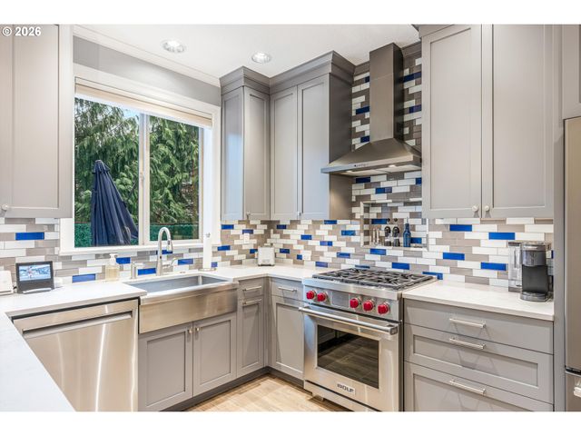 15171 Sw CANYON WREN Way, Beaverton, OR 97007