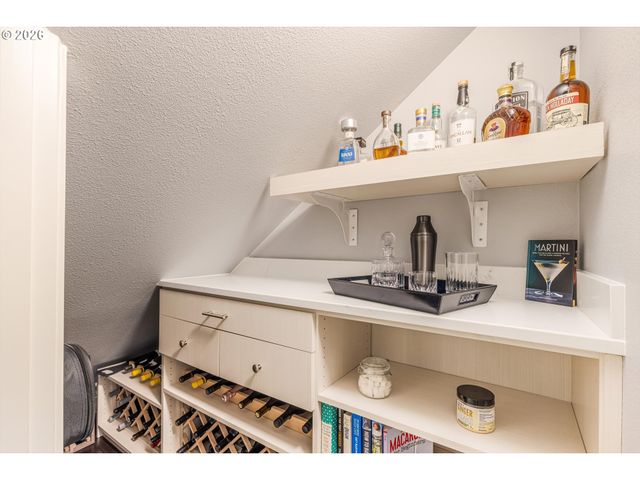 15171 Sw CANYON WREN Way, Beaverton, OR 97007