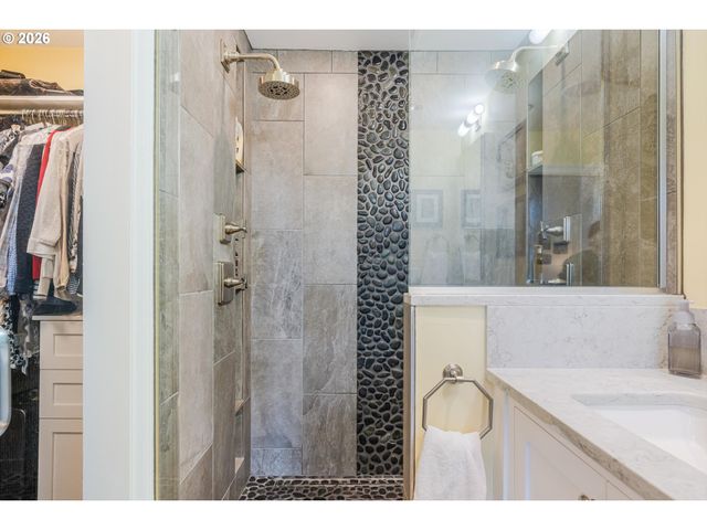 15171 Sw CANYON WREN Way, Beaverton, OR 97007