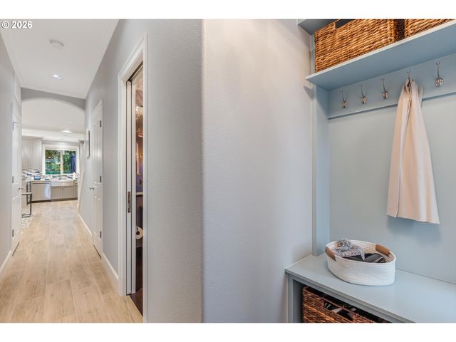 15171 Sw CANYON WREN Way, Beaverton, OR 97007