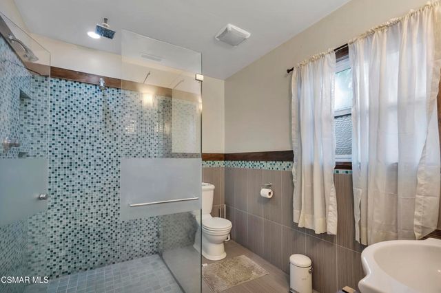 3870 Clark Avenue, Long Beach, CA 90808