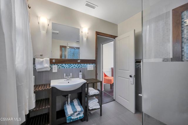 3870 Clark Avenue, Long Beach, CA 90808