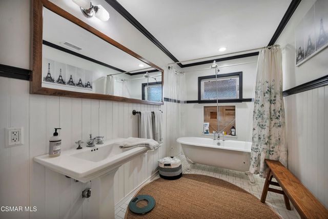 3870 Clark Avenue, Long Beach, CA 90808