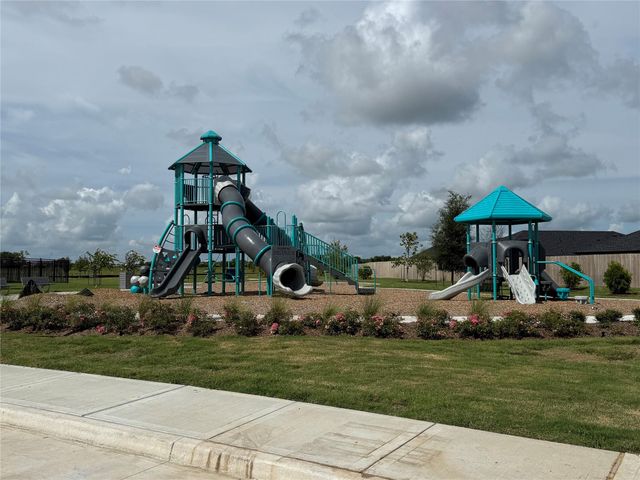1414 Splashing Wave Dr, Iowa Colony, TX 77583