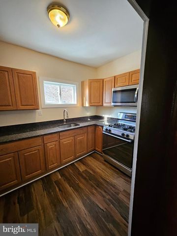 219 WOODLAWN AVE, Trenton, NJ 08609