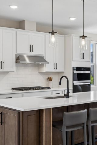 909 Mount Curve Boulevard A, Saint Paul, MN 55116
