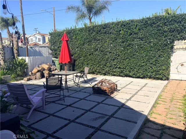 1318 E 100th Street, Los Angeles, CA 90002