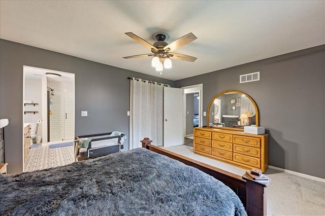 703 Ozark Short Line Court, Odessa, MO 64076
