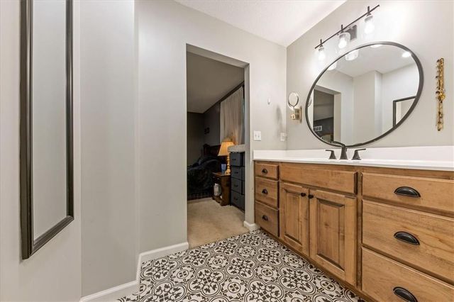703 Ozark Short Line Court, Odessa, MO 64076