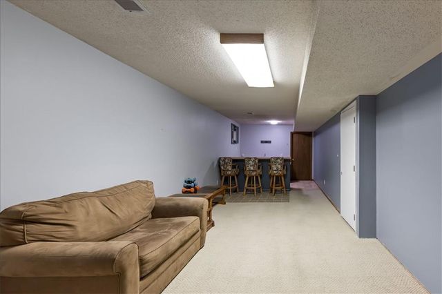 703 Ozark Short Line Court, Odessa, MO 64076