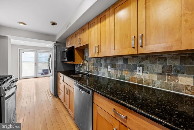 307 S EXETER ST, Baltimore, MD 21202