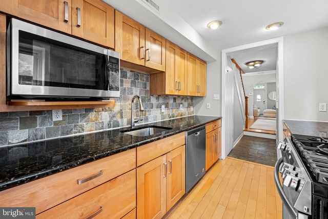 307 S EXETER ST, Baltimore, MD 21202