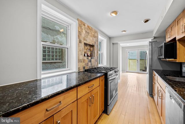 307 S EXETER ST, Baltimore, MD 21202