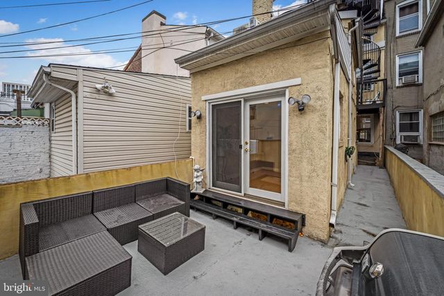 307 S EXETER ST, Baltimore, MD 21202