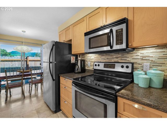 320 NECANICUM Dr 9, Seaside, OR 97138