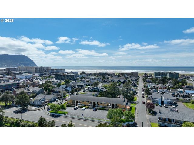 320 NECANICUM Dr 9, Seaside, OR 97138