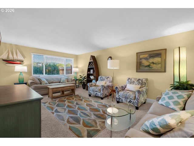 320 NECANICUM Dr 9, Seaside, OR 97138