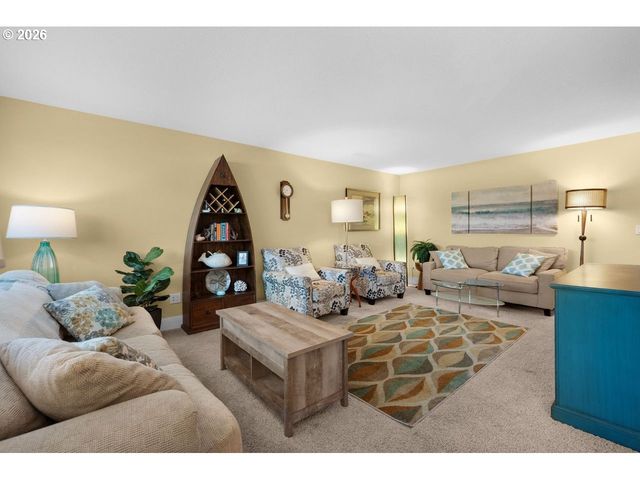 320 NECANICUM Dr 9, Seaside, OR 97138