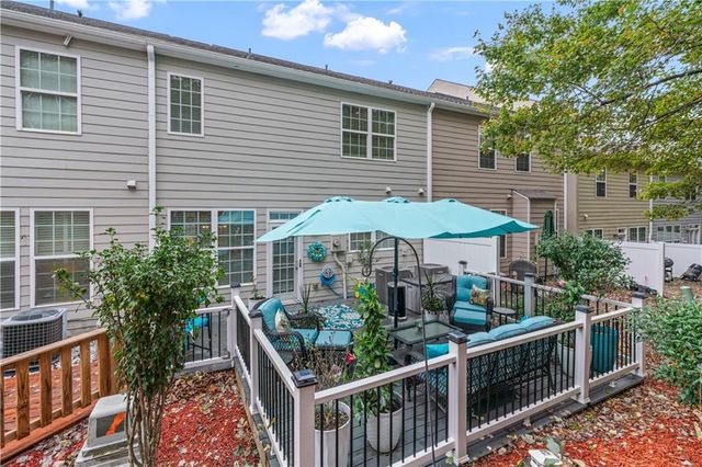 925 Pierce Ivy Court, Lawrenceville, GA 30043