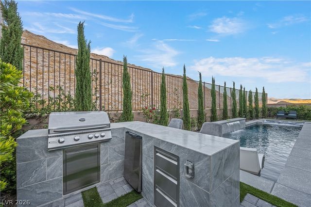 4040 Montone Avenue, Las Vegas, NV 89141