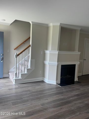 2055 Cambria Drive B, Greenville, NC 27834