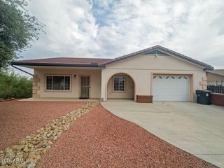 11513 W KANSAS Avenue, Youngtown, AZ 85363
