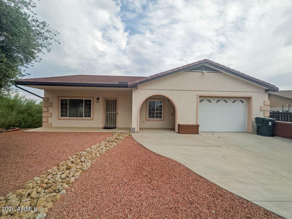 11513 W KANSAS Avenue, Youngtown, AZ 85363