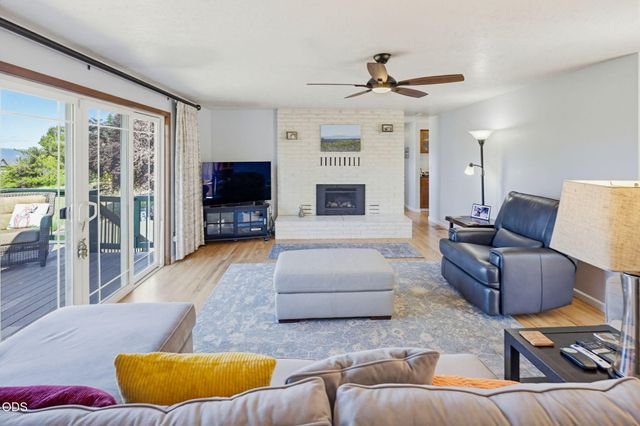 1314 Highcrest Drive, Medford, OR 97504