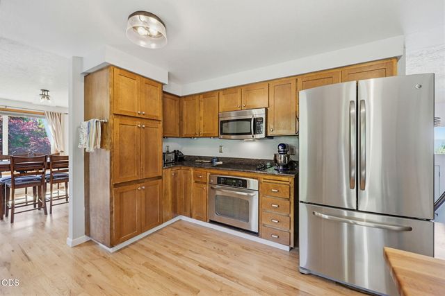 1314 Highcrest Drive, Medford, OR 97504