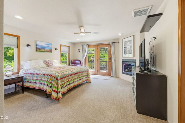 1314 Highcrest Drive, Medford, OR 97504