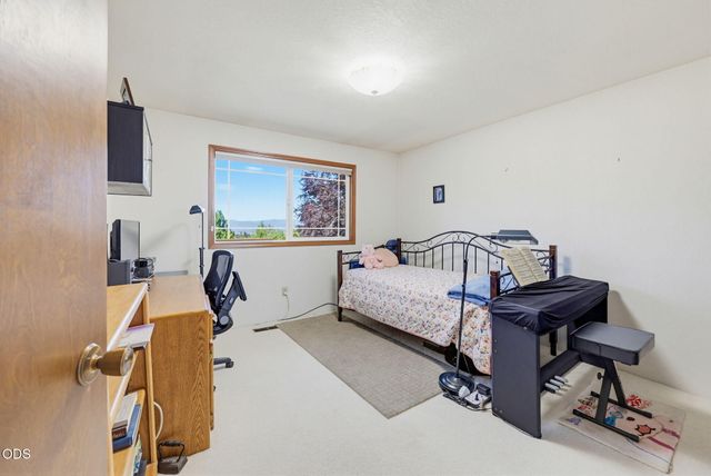 1314 Highcrest Drive, Medford, OR 97504