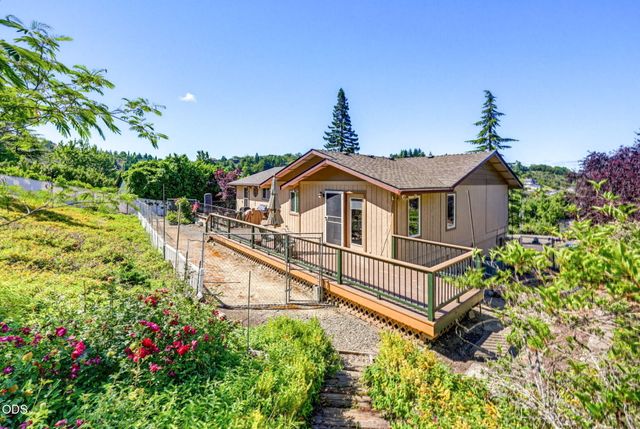 1314 Highcrest Drive, Medford, OR 97504