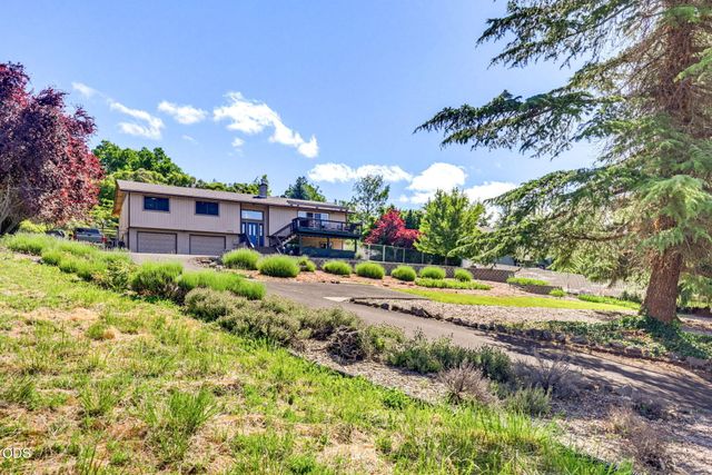 1314 Highcrest Drive, Medford, OR 97504