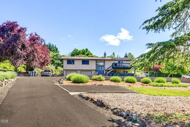 1314 Highcrest Drive, Medford, OR 97504