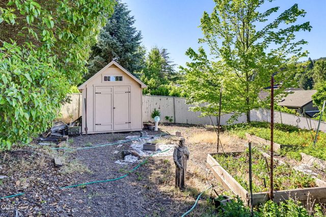 1314 Highcrest Drive, Medford, OR 97504