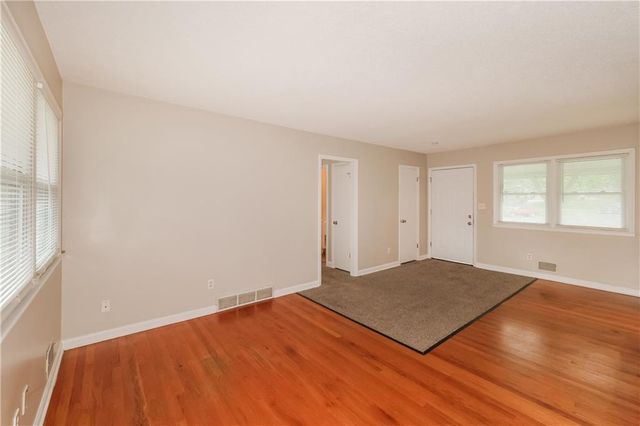 11016 E 51st Street, Kansas City, MO 64133