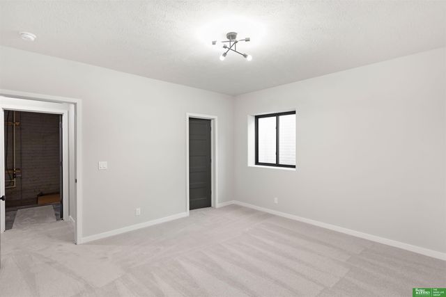 5415 N 196th Street, Elkhorn, NE 68022