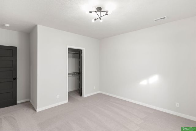 5415 N 196th Street, Elkhorn, NE 68022