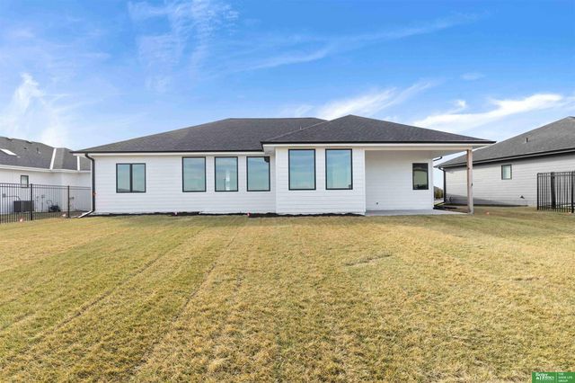 5415 N 196th Street, Elkhorn, NE 68022