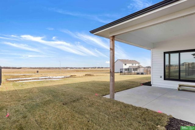 5415 N 196th Street, Elkhorn, NE 68022