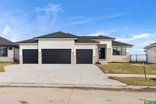 5415 N 196th Street, Elkhorn, NE 68022