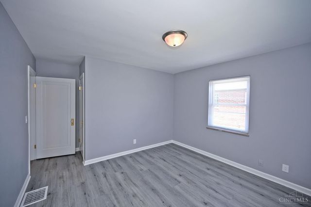 1837 Glendon Place, Cincinnati, OH 45237