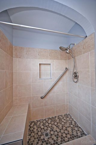 1837 Glendon Place, Cincinnati, OH 45237