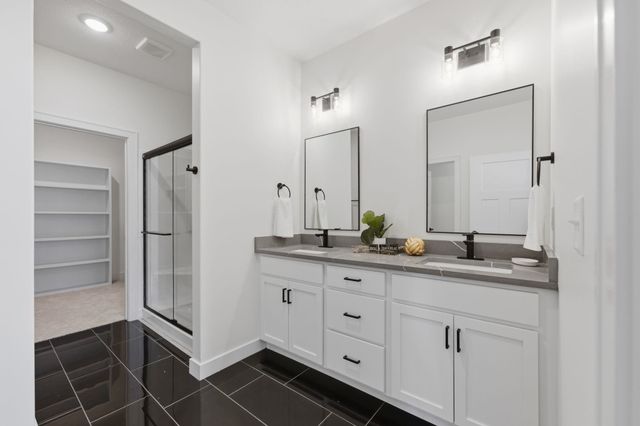 520 E Elmwood St, Park City, KS 67147
