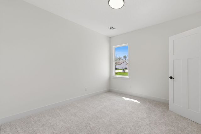 520 E Elmwood St, Park City, KS 67147