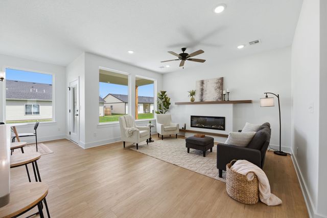 520 E Elmwood St, Park City, KS 67147
