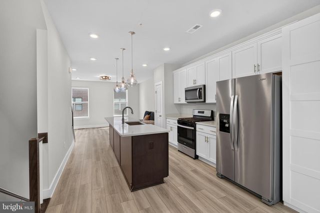 112 GLASS LN, Baltimore, MD 21230